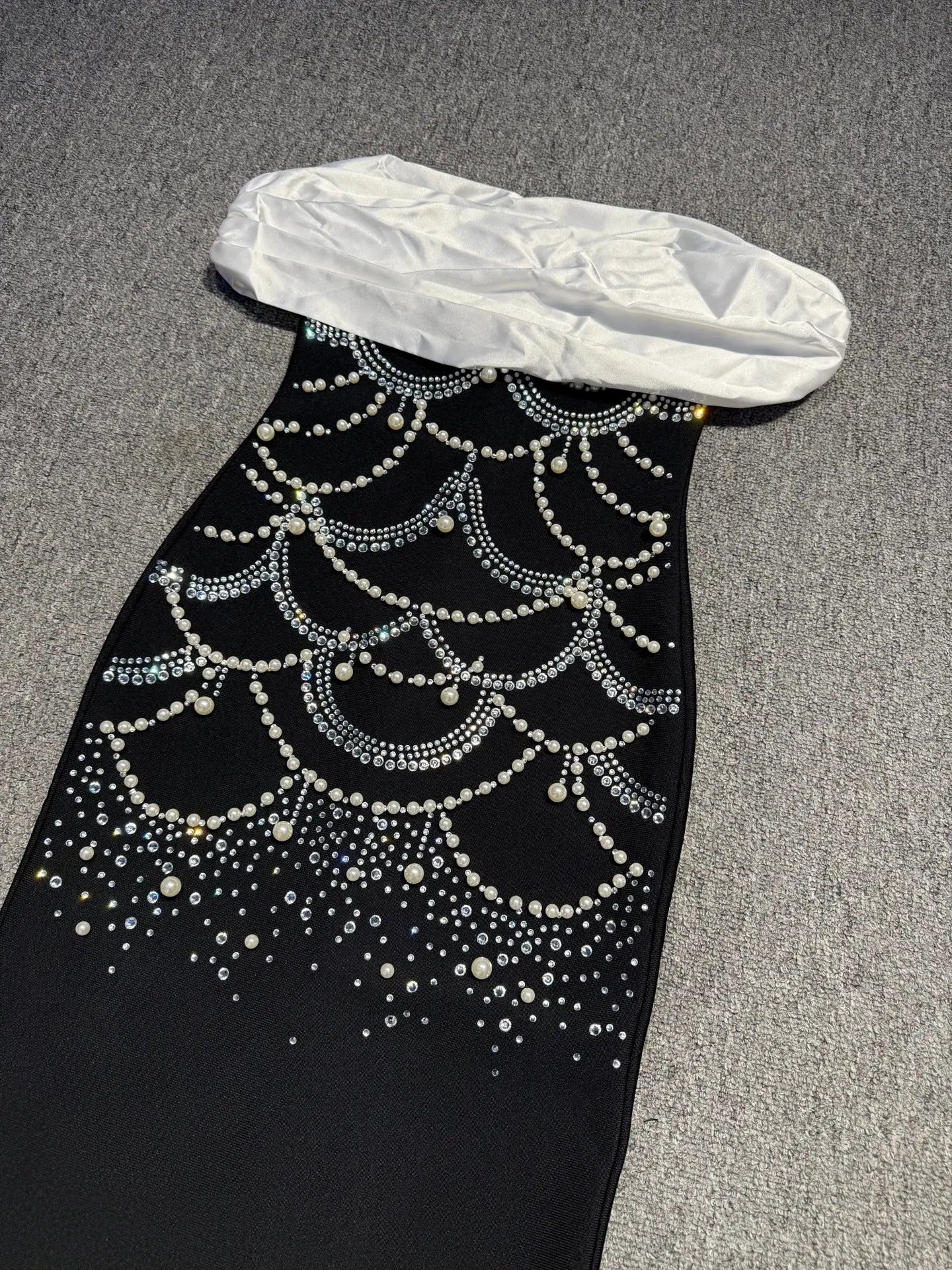Beading Rhinestone Midi Dress in Black