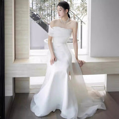 White French-Style one-Shoulder Maxi Dress