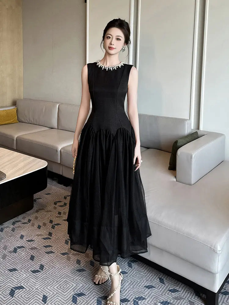 Black Neck Sleeveless Puffy Maxi Dress