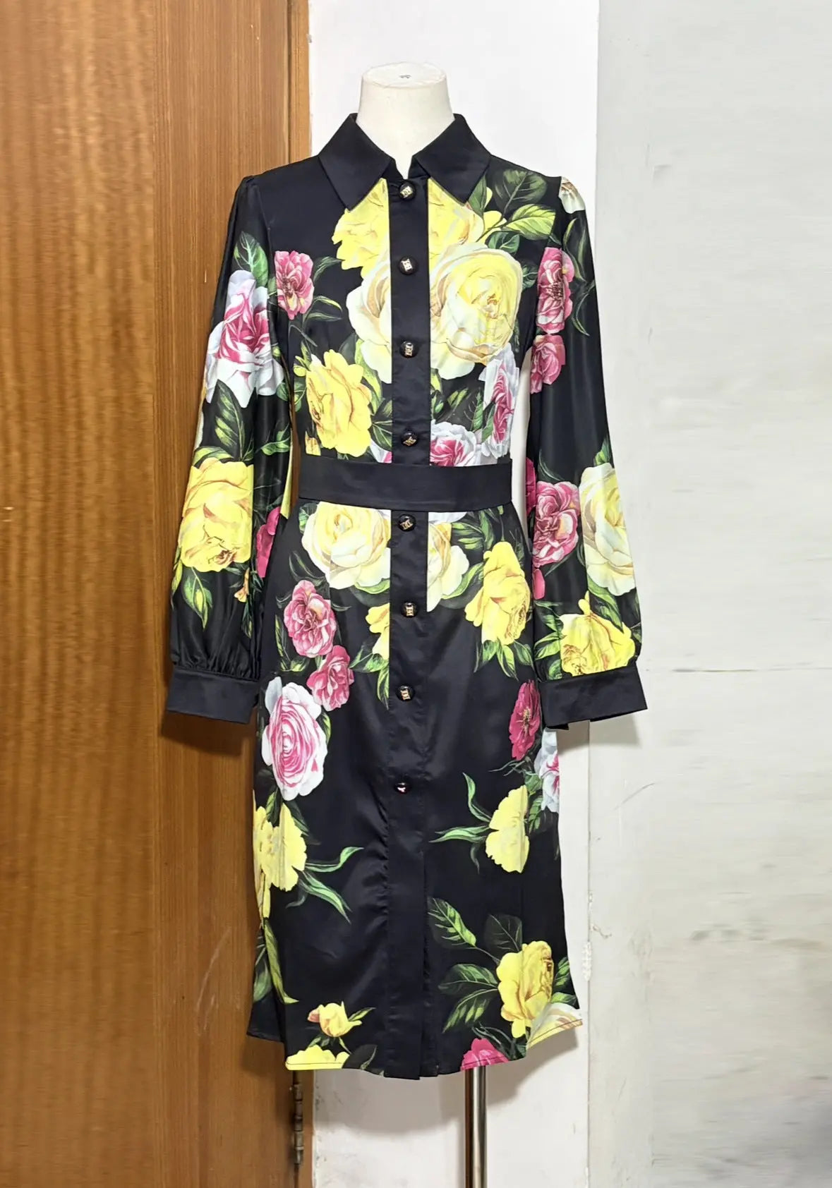 Rose Print Shirt Midi Dress in Black