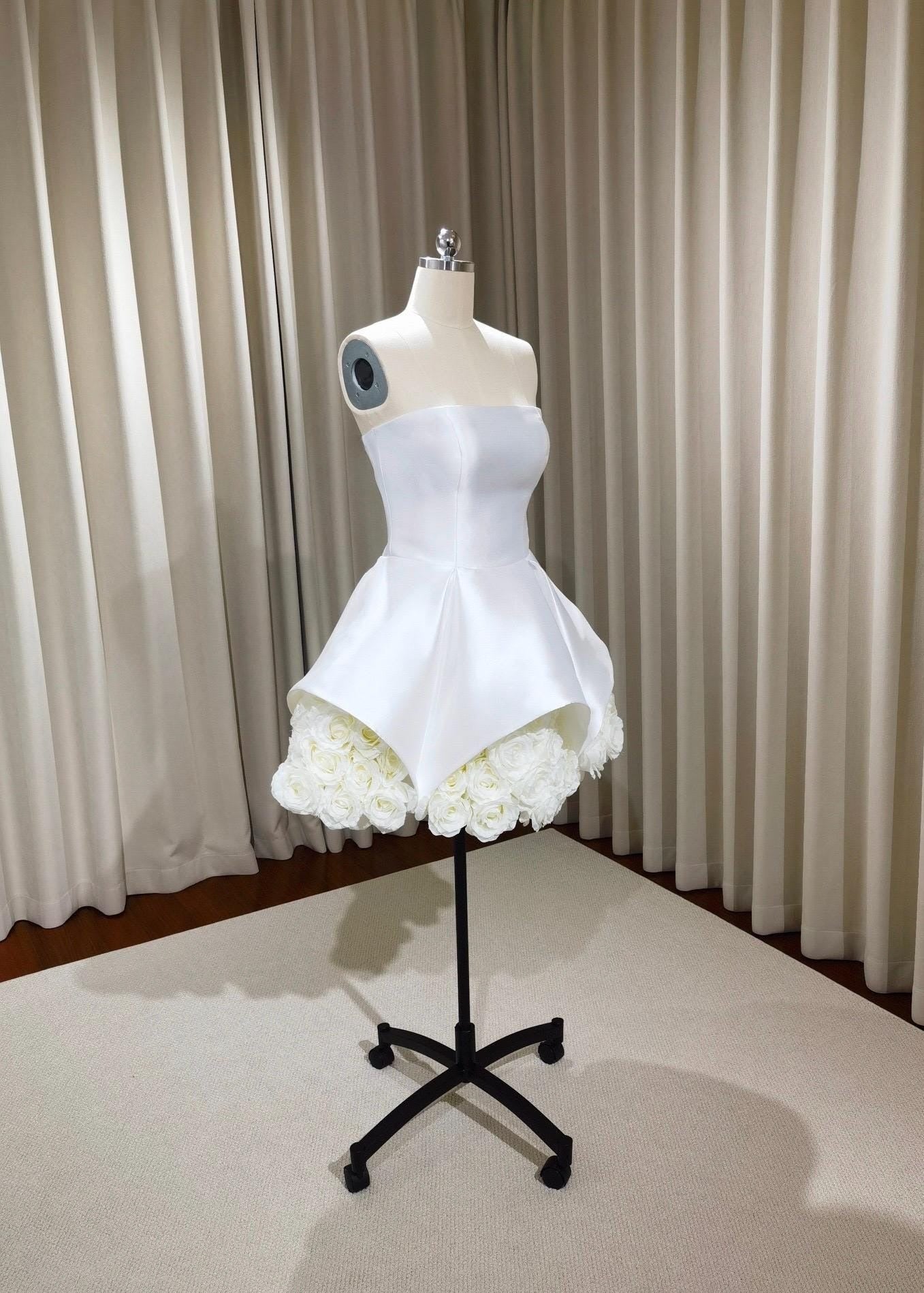 Flower Mini Dress In White