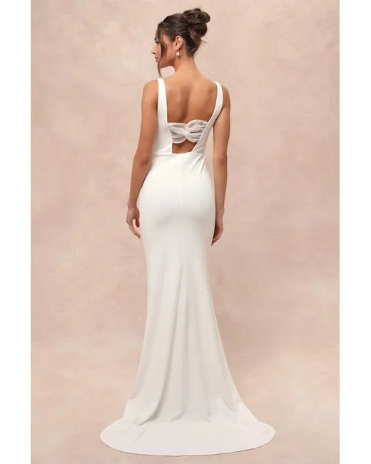 Regal Classic Sleeveless Twist-Back Maxi Dress